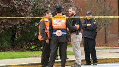 تنكيس الأعلام حدادًا على ضحايا هجوم المعبد اليهودي بأمريكا