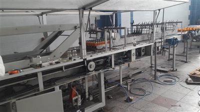 ضبط 3 أطنان عصائر فاسدة داخل مصنع غير مرخص بأكتوبر (صور)