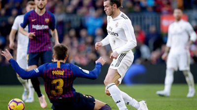 عاجل.. العارضة تمنع ريال مدريد من تعديل النتيجة أمام برشلونة (فيديو)