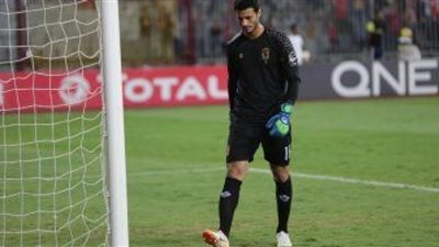 محمد الشناوي يخرج مصابا من مباراة الأهلي والوصل (فيديو)