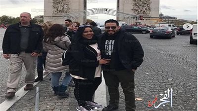 شيماء سيف وزوجها يقضيان شهر العسل بباريس (صور)
