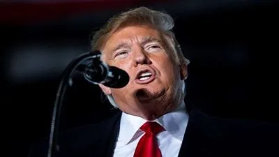 ترامب يهنئ بولسونارو بانتخابه رئيسا للبرازيل