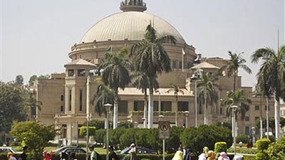 هالة السعيد تشارك في حفل تخرج برنامج الماجستير المهني بجامعة القاهرة