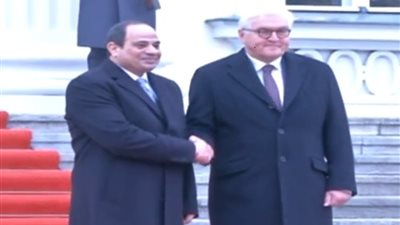 من بينهم التقاط الصور التذكارية.. المشاهد الأولى لـ