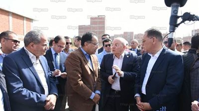 رئيس الوزراء يتابع سير أعمال إنشاء مشروع معهد أورام جامعة الزقازيق  