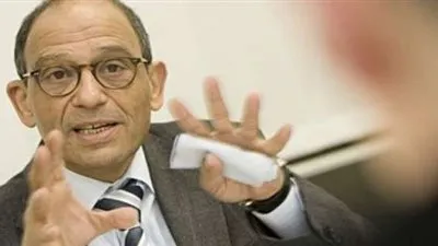 هاني عازر: وفد البرلمان الألماني طلب من مصر بناء مطار برلين