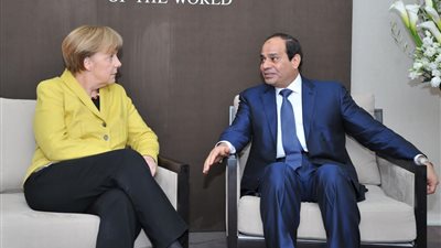 دبلوماسي سابق يكشف فوائد زيارة السيسي إلى ألمانيا