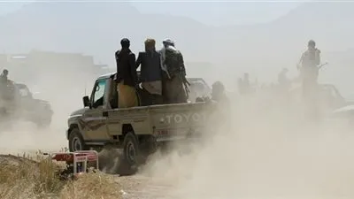 اليمن: قبائل مكيراس تمهل ميليشيا الحوثي لمغادرة المنطقة