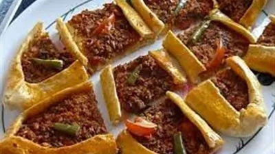 طريقة تحضير فطيرة اللحم بالطماطم