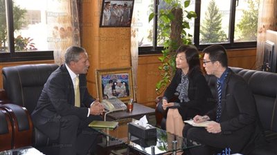 محافظ الإسماعيلية يستقبل قنصل الصين لإقامة مشروعات استثمارية (صور)