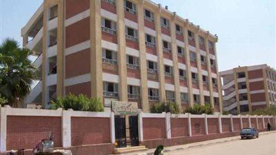 مُدرس يتهم طالب بسبه وضربه بسبب طابور الصباح بالبحيرة