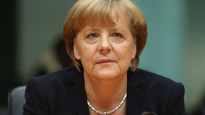 ميركل تتعهد بإنشاء صندوق جديد للتنمية في أفريقيا