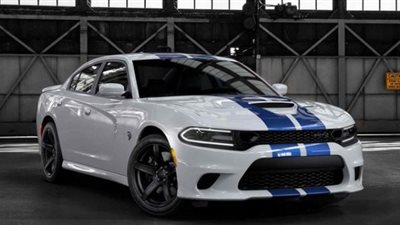 دودج تشارجر SRT Hellcat 2019 تأتي بخطوط جديدة مزدوجة ملونة