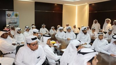 تميم يتلاعب بشباب قطر.. وعود براقة وتخطيط فاشل