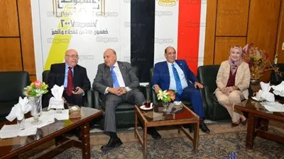 جامعة أسيوط توقع بروتوكولا لإنشاء مستشفى 2020 لعلاج الأورام