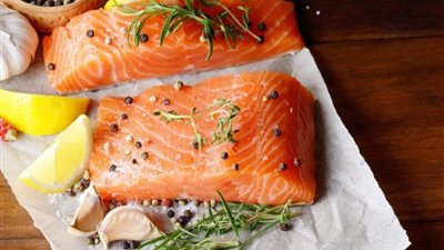 أطعمة تمنحك السعادة وتحسن مزاجك.. تناولها