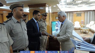 مدير أمن البحيرة يُكرم الضباط والأفراد المتميزين (صور)