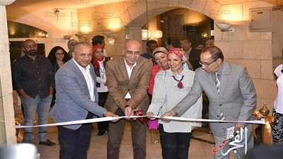 افتتاح معرض 