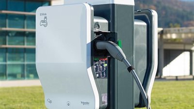 صدى- السعودية| جدة تحتضن أول محطة شحن للسيارات الكهربائية في المملكة