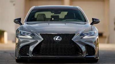 لكزس تقدم نسخ LS وRC خاصة في معرض SEMA