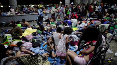 قافلة ثانية تضم مهاجرين من السلفادور تتجه للولايات المتحدة