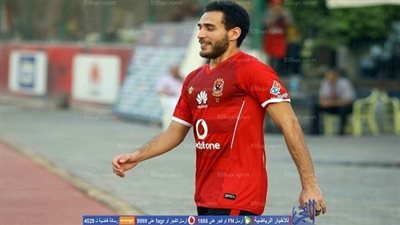 هشام محمد يؤدي تدريبات تأهيلية على هامش مران الأهلي