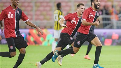 أهداف مباراة - الإتحاد 1 × 2 الرائد