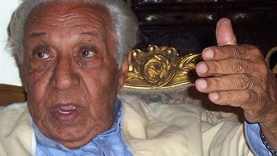 نجل المؤرخ ميلاد حنا يكشف أهم ما ورد في كتاب 