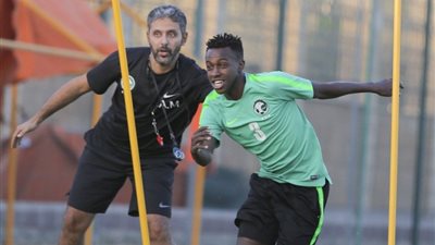 اخبار المنتخب السعودي - الأخضر الشاب يفتح ملف النهائي باجتماع خاص