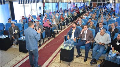 محاضرة للأمين العام للآثار عن الطب والاكتشافات الأثرية بجامعة سوهاج (صور)