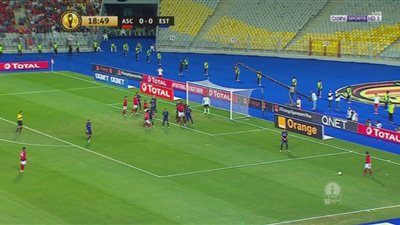 بن شريفية حارس الترجي يتألق ويتصدى لفرصة خطيرة للأهلي (فيديو)