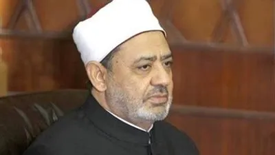 شيخ الأزهر يعزي البابا تواضروس في ضحايا هجوم المنيا الإرهابي