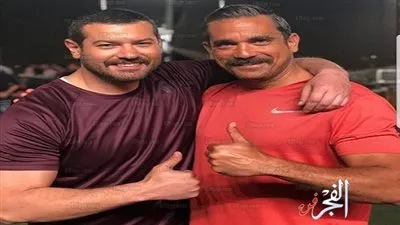 أمير كرارة يهنئ عمرو يوسف بعد انجابه 
