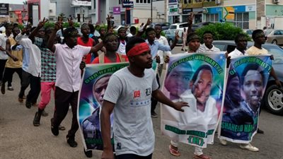 الجيش النيجيرى يستشهد بتصريحات ترامب لتبرير قتل المتظاهرين