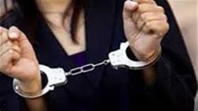 حبس سيدة تستقطب الرجال لتصويرهم في أوضاع مخلة بالتجمع الأول