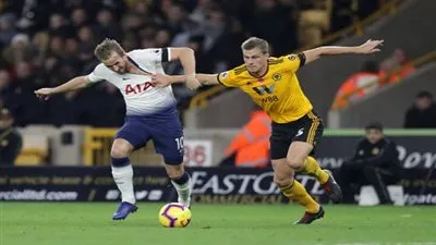 توتنهام يخطف فوزا مثيرا من ميدان ولفرهامبتون بالدوري الإنجليزي