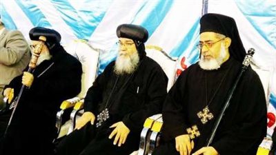 مطران المنيا للكاثوليك: كنا نتمنى تأمين طريق الدير.. ومشاعر الناس ملتهبة وحزينة