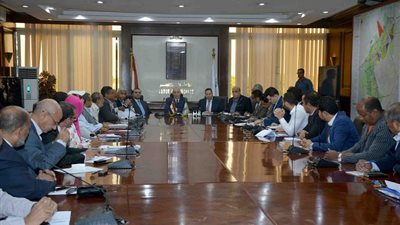 ورش عمل حكومية للأجهزة التنفيذية بالأقصر لتدريبهم على الأزمات