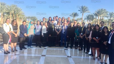 وزيرة الهجرة تلتقي شباب المصريين في الخارج على هامش منتدى شرم الشيخ