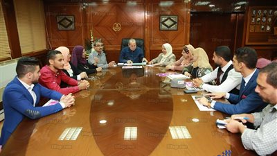محافظ كفر الشيخ يناقش تدشين المرحلة الثالثة بحملة 