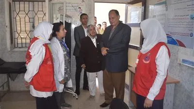 محافظ الفيوم يكلف التفتيش المالي والإداري بفحص وحدة الأسرة بقرية الأعلام لمعرفة الإيجابيات والسلبيات