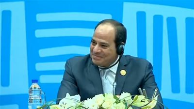 أحد حضور جلسة 