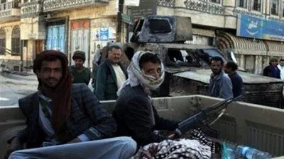 ميليشيا الحوثي تلزم المستشفيات الخاصة بعلاج جرحاها 