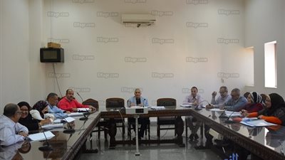 اجتماع لجنة أخلاقيات استخدام الحيوانات في التعليم بجامعة الفيوم (صور)