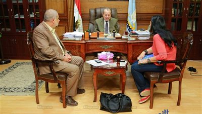 محافظ كفر الشيخ يناقش تنفيذ مشروعات هيئة الطرق بـ3مراكز 