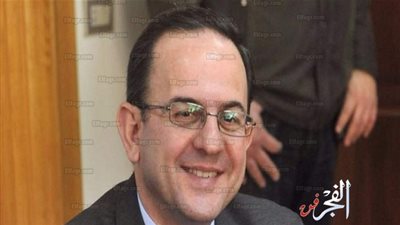 شاهد .. وزير السياحة اللبناني يعتذر للشعب المصري على الهواء (فيديو)