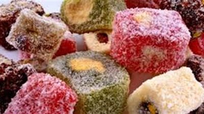 ما حكم شراء الحلوى والتهادي بها في المولد النبوي الشريف؟