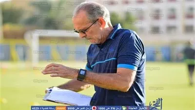 رئيس الإسماعيلي يتفقد غرف الملابس والجاكوزي لإراحة 