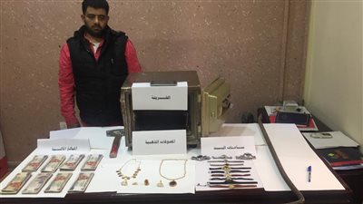 أمن الجيزة ينجح في إعادة مشغولات ذهبية بـ