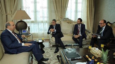 رئيس سلطة الطيران المدني يلتقي رئيس الاتحاد الدولي للنقل الجوي 